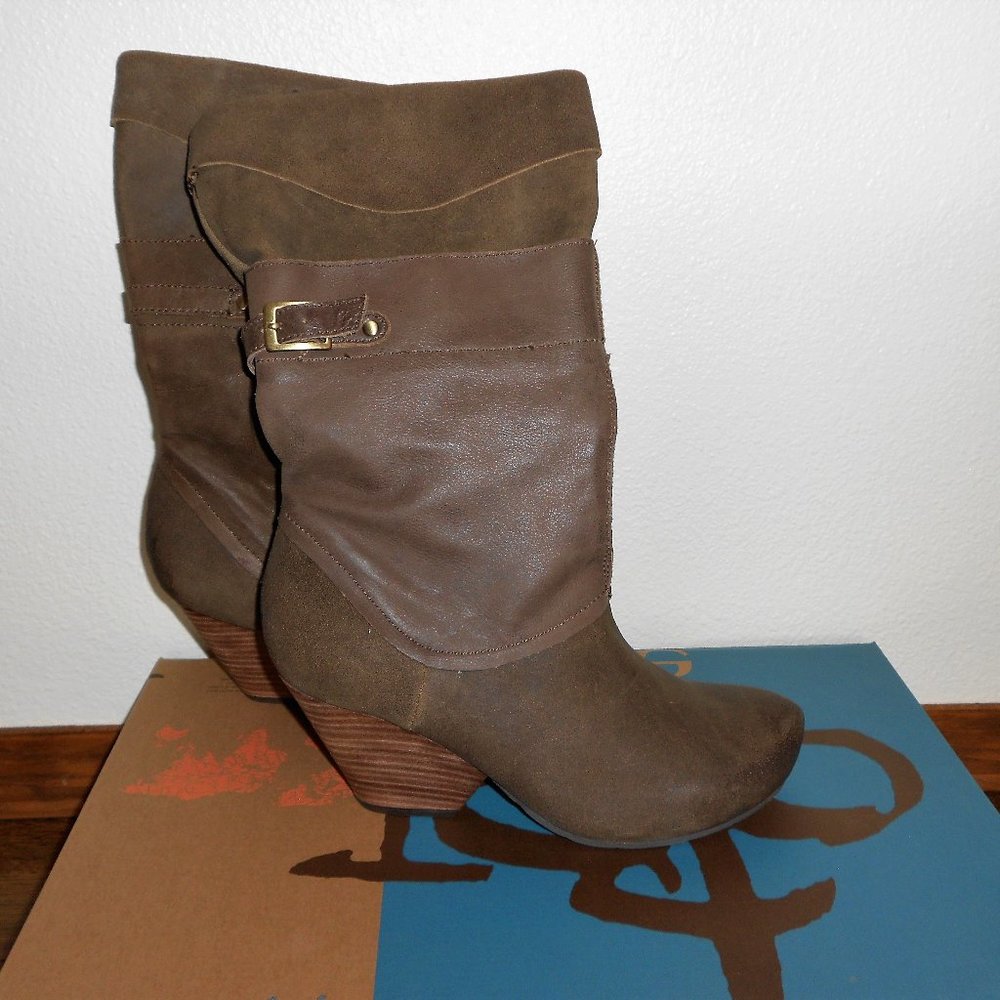 NWT OTBT Gorgeous Genuine Leather Suede Roswell Boots Size 8.5M